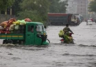 Relentless monsoon downpour paralyzes Delhi-NCR as major roads turn into rivers