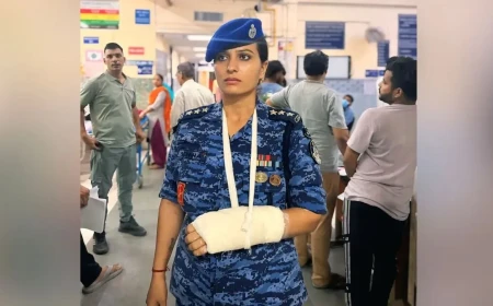 RAF Officer Sonia Sehrawat Recounts Ordeal From Jantar Mantar Violence After Suffering Fractured Arm