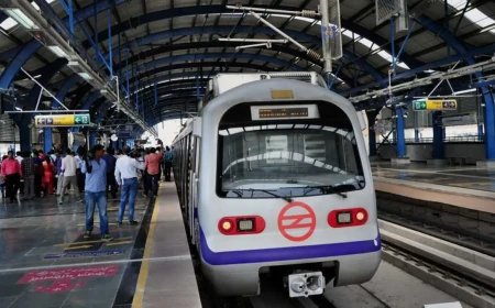 Delhi Metro Shuts Seventeen Key Stations For Second Day Amid Growing CJP Protest