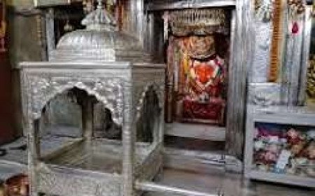 Burglars Steal Silver Palanquin And Gold Valuables From Sirmaur Ganesh Temple