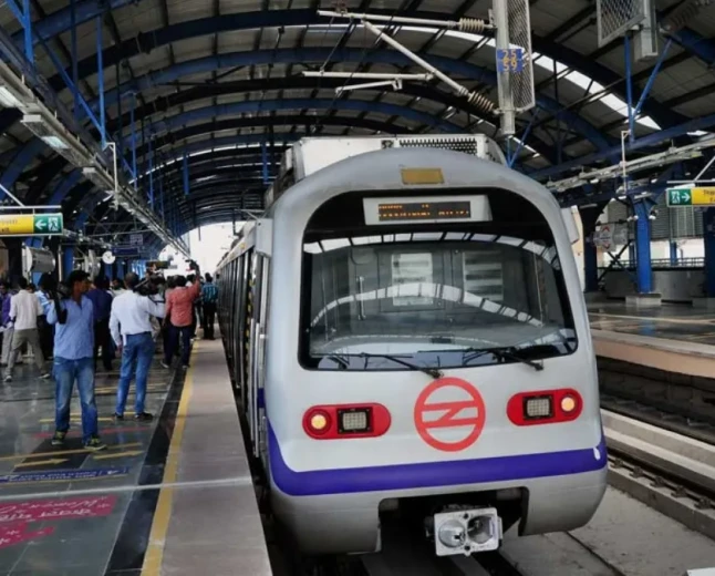 Delhi Metro Shuts Seventeen Key Stations For Second Day Amid Growing CJP Protest