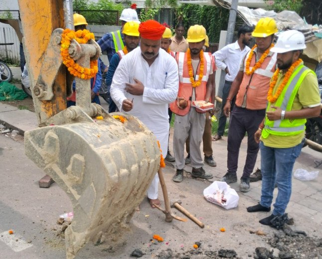 Suez India Begins Laying New Sewer Line at Lucknow's IT Chauraha