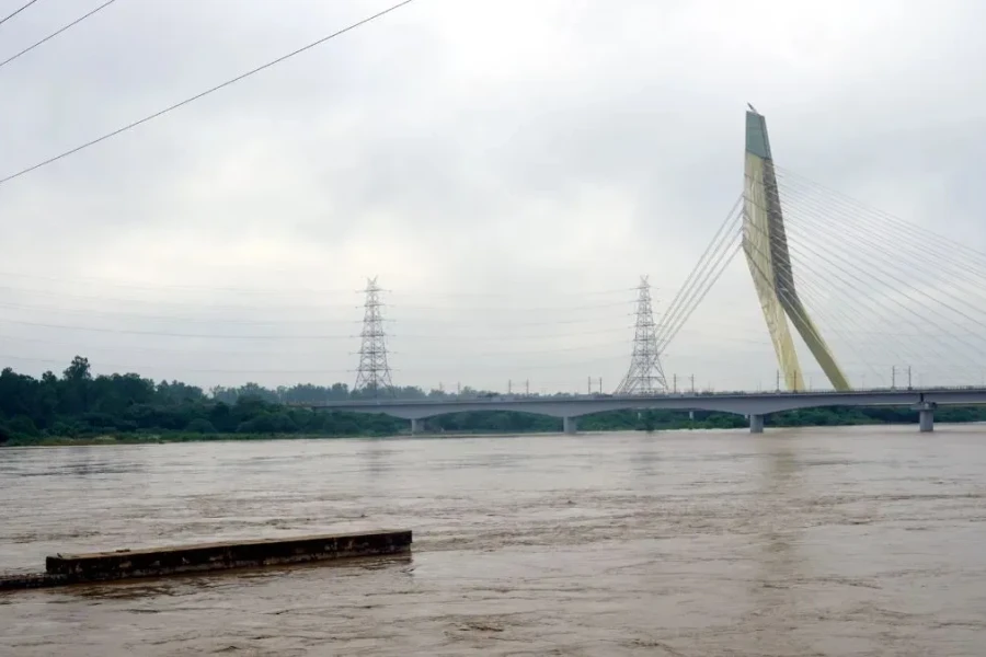 Two Recovered, Two Missing After Four Minors Drown in Yamuna River Tragedy