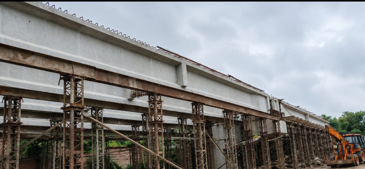 Construction of Bisuhi River Bridge Crosses 60 Percent Completion, Set to Connect Three UP Districts by 2028