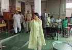 Ambedkar Nagar DM Esha Priya Inspects Jawahar Navodaya Vidyalaya, Urges Students to Pursue Excellence