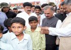 CM Sukhu Wins Hearts with Playful Gesture as Schoolchildren Demand Autographs on Their Shirts