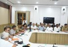 "Every Sister Must Reach Her Brother Safely": Prayagraj DM Chairs High-Level Transport Meeting for Rakshabandhan