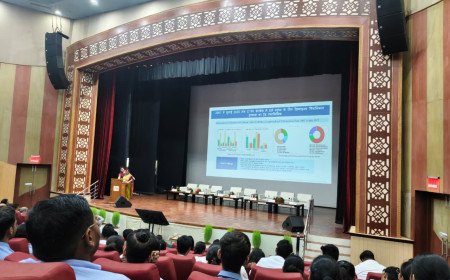 Goel Institute Pharmacy Students Participate in CSIR-CDRI’s Scientific Hindi Seminar in Lucknow