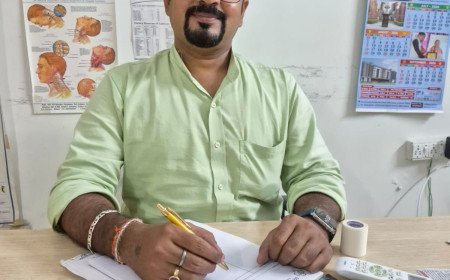 Monsoon Joint Care: Expert Tips to Beat Back and Knee Pain with Physiotherapy