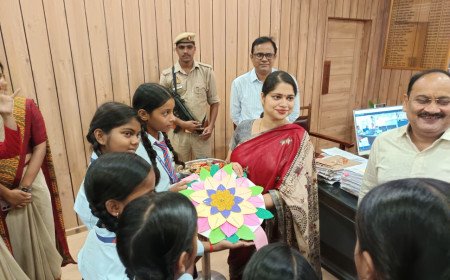 Children Tie Rakhi to Ambedkar Nagar DM Isha Priya; Official Extends Warm Festive Greetings