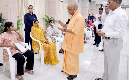 #CMYogiAdityanath Holds 'Janata Darshan' in Lucknow to Address Public Grievances Directly