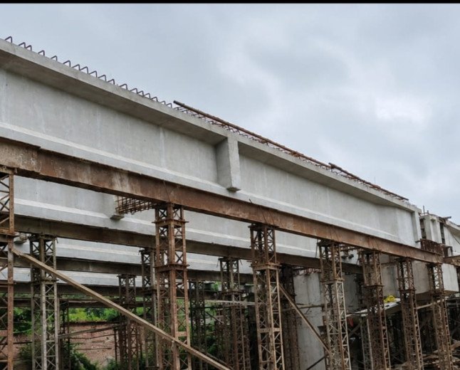 Construction of Bisuhi River Bridge Crosses 60 Percent Completion, Set to Connect Three UP Districts by 2028