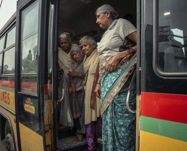 Yogi Govt Grants Free Roadways Bus Travel to Elderly Women in UP