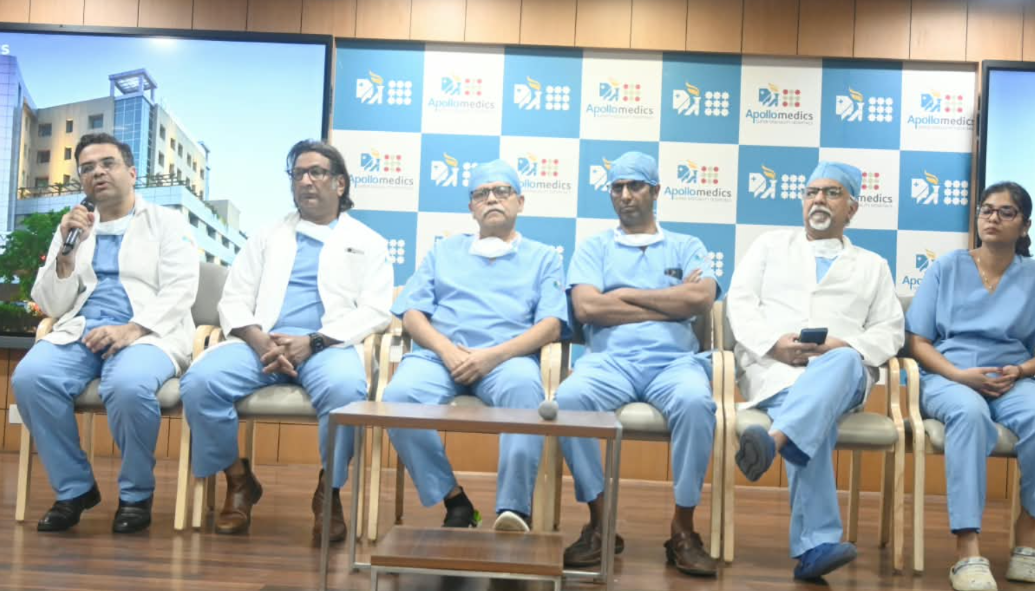 Apollo Lucknow Performs Thyroid Cancer Surgery Using Heart-Lung Machine