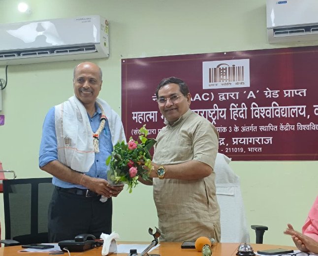 Digital Mediums Give Hindi Global Recognition, Say Experts at MGIHU Seminar