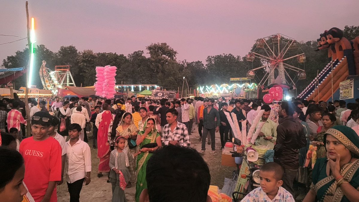 Two-Day Historic 'Bali Badh Mela' Kicks Off in Manikpur with Grand Ram Dal Tableau and Cultural Spectacle