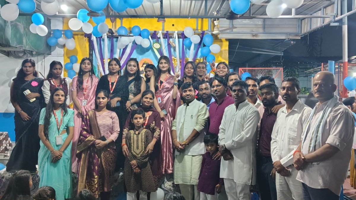 DDU-GKY Training Center in Para, Lucknow Hosts Vibrant Freshers' Party Celebrating Student Talent