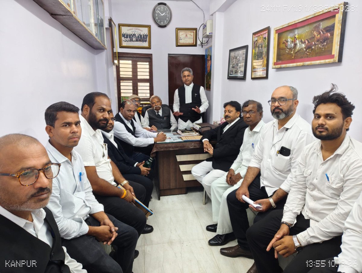 Kanpur Lawyer Demands ₹15,000 Monthly Stipend for Young Advocates from Umling La Peak