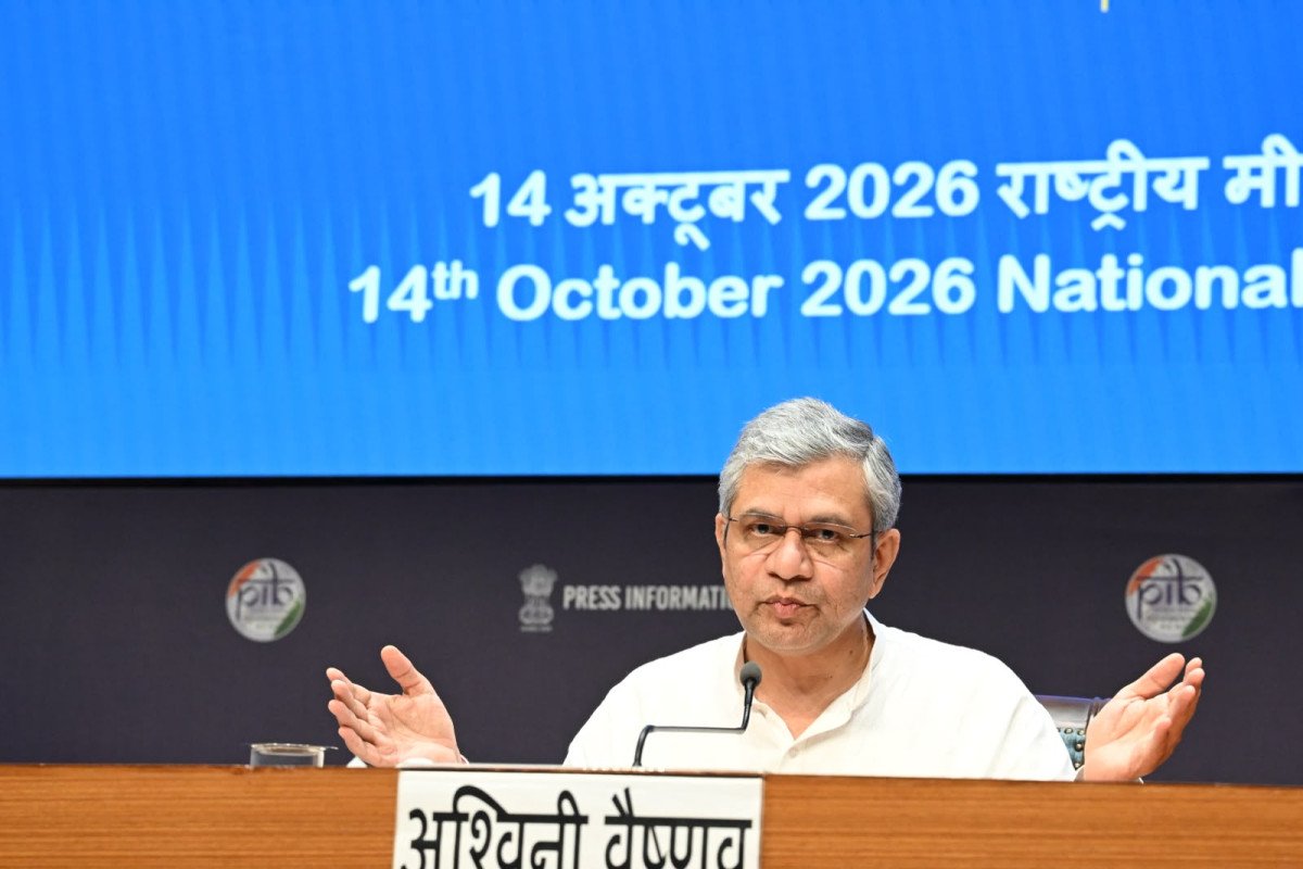 Railway Staff Get a Festive Boost as Cabinet Clears 78-Day Bonus Worth ₹2,009.61 Crore