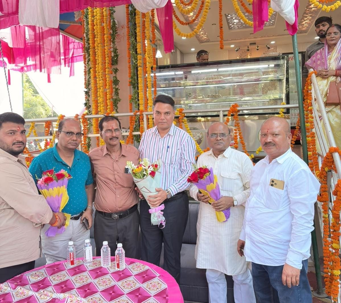 Grand Opening of 'Shyam Kunj Sweets House & Namkeen' in Kanpur: A New Destination for Purity and Taste