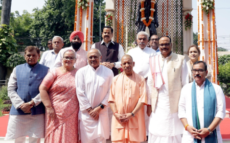Yogi Adityanath Honours Lal Bahadur Shastri on Birth Anniversary