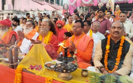 Maharshi Valmiki Jayanti Celebrated with Grand Devotion and Religious Fervour Across Prayagraj
