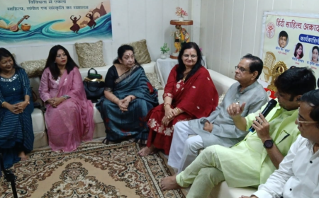 Hindi Sahitya Academi Hosts Grand Kavi Milan in Kanpur