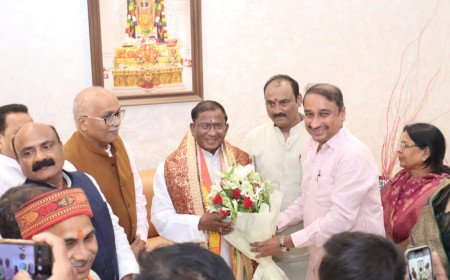 Assam Governor Lakshman Acharya Warmly Welcomed at Prayagraj Circuit House
