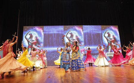 Enthralling 'Maharaas' Performance by Gita Shodh Sansthan Trainees Marks Sharad Purnima in Vrindavan