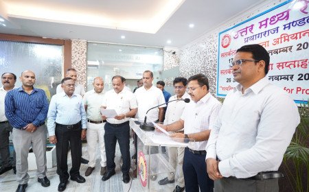 Prayagraj Division Commences Vigilance Awareness Week with Pledge Against Corruption