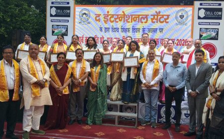Kanpur Honors Visionary Educators Across Nine Disciplines on World Teachers' Day