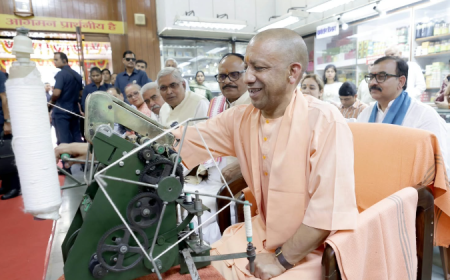 Yogi Adityanath Spins Charkha, Buys Khadi on Gandhi Jayanti