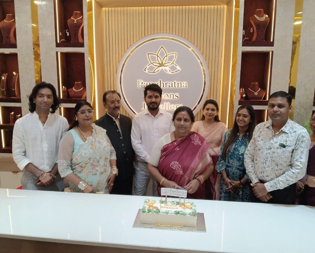 Rawatpur Shines Brighter as MLA Neelima Katiyar Opens Panchratna & Sons’ New Jewellery Showroom