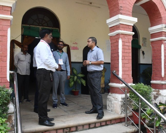 Prayagraj DM Conducts Surprise Inspection of UPSSSC PET 2026 Exam Centers to Ensure Fair Conduct
